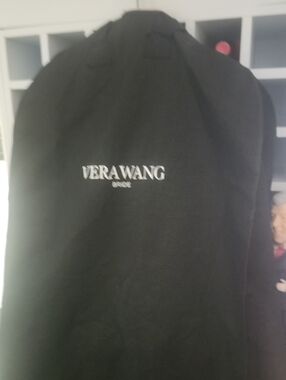 Vera Wang Bridal Wedding Dress  Garment Bag And Matching Wood Hamger